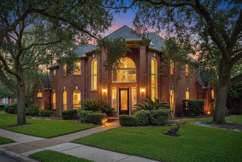 13602 Springmint Drive, Cypress, TX 77429