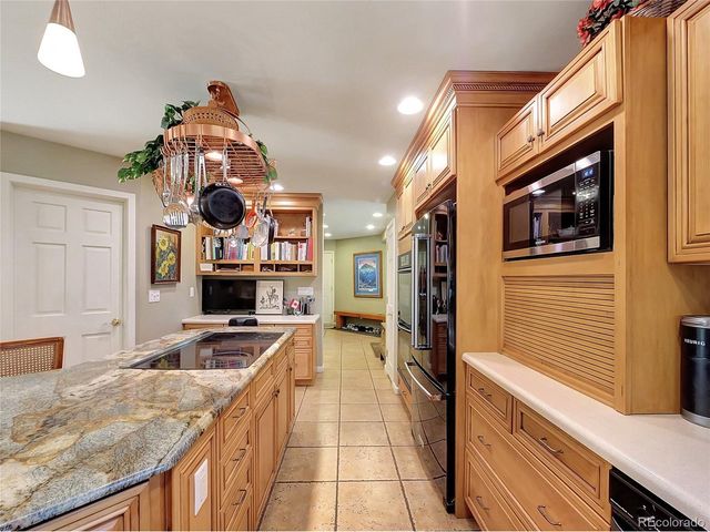 28 Sky Pilot Dr, Silverthorne, CO 80498