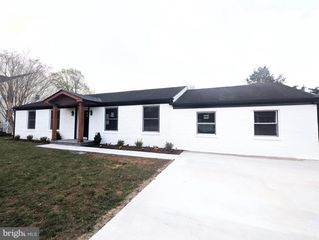 107 LAKE VIEW DR, Annapolis, MD 21403