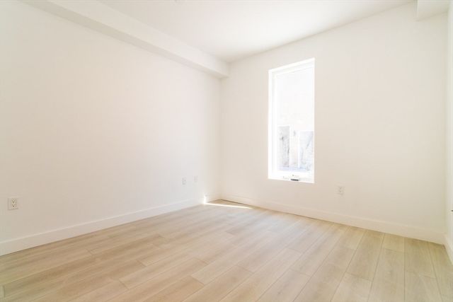 150 Williams 7, Chelsea, MA 02150