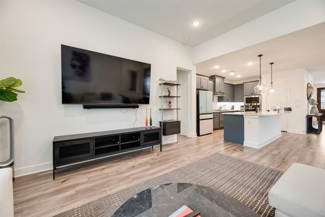 820 Filly, Aubrey, TX 76227