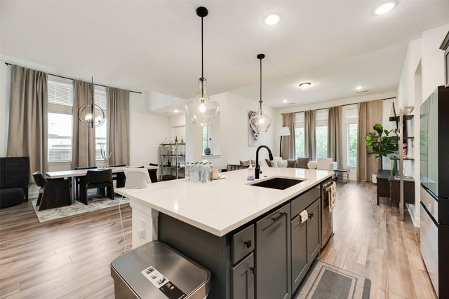 820 Filly, Aubrey, TX 76227