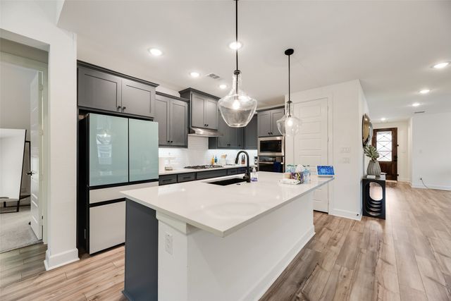 820 Filly, Aubrey, TX 76227