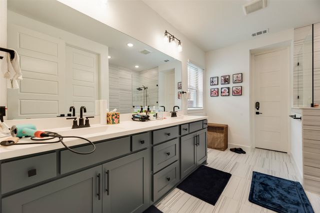 820 Filly, Aubrey, TX 76227
