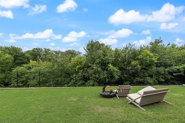 820 Filly, Aubrey, TX 76227