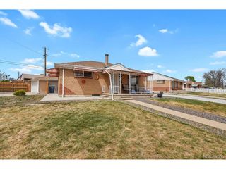 7201 Avrum Dr, Denver, CO 80221