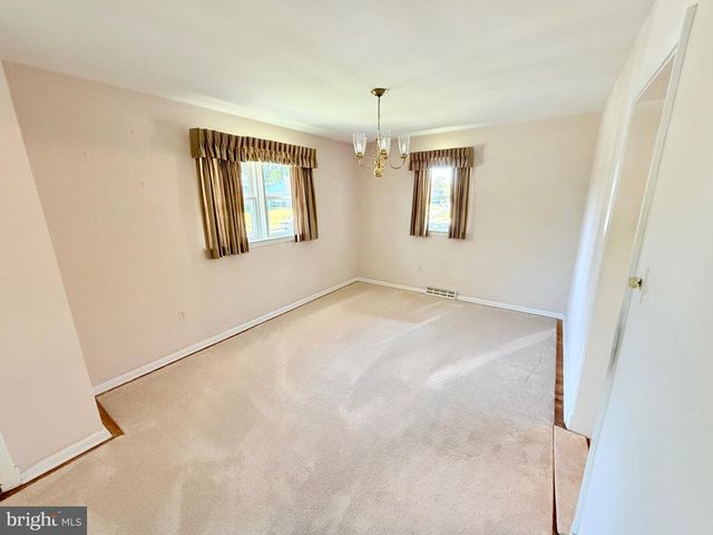 422 CHALFONTE DR, Baltimore, MD 21228