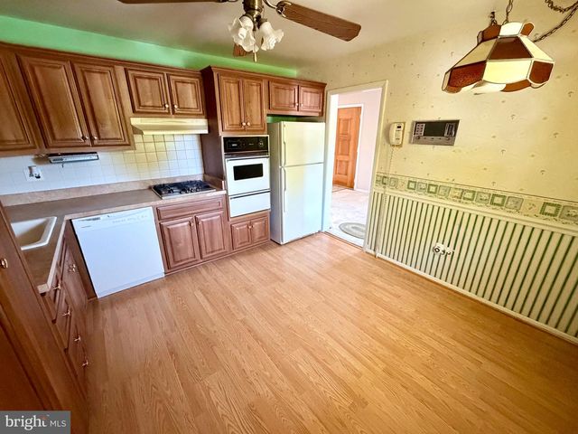 422 CHALFONTE DR, Baltimore, MD 21228