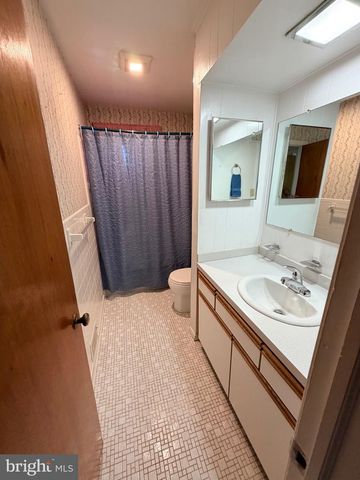 422 CHALFONTE DR, Baltimore, MD 21228