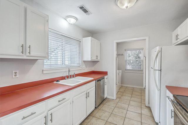 1126 Snap Dragon Court, Mount Pleasant, SC 29464