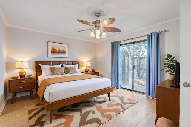 1126 Snap Dragon Court, Mount Pleasant, SC 29464