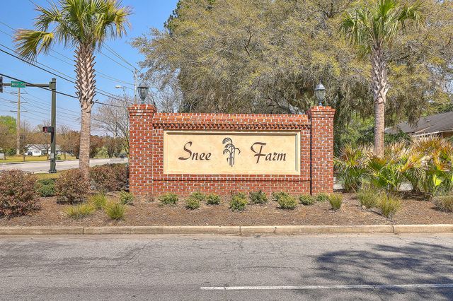 1126 Snap Dragon Court, Mount Pleasant, SC 29464