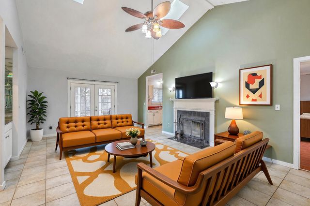 1126 Snap Dragon Court, Mount Pleasant, SC 29464