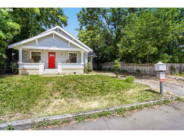 2526 E 34TH St, Vancouver, WA 98663