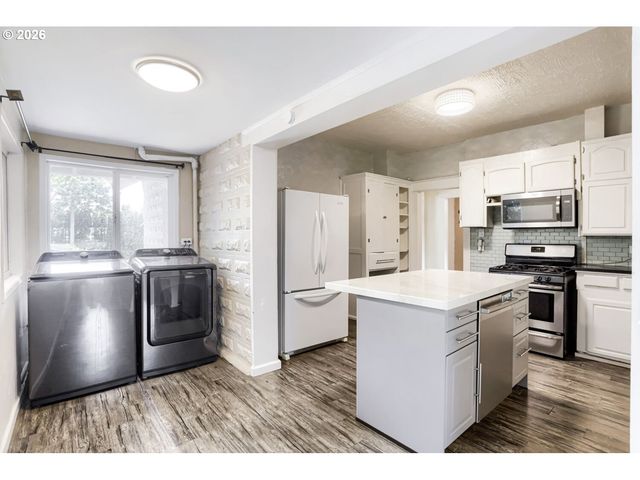 2526 E 34TH St, Vancouver, WA 98663