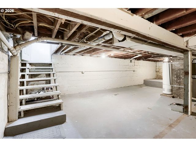 2526 E 34TH St, Vancouver, WA 98663
