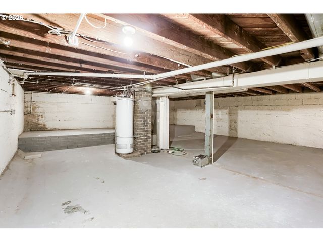 2526 E 34TH St, Vancouver, WA 98663