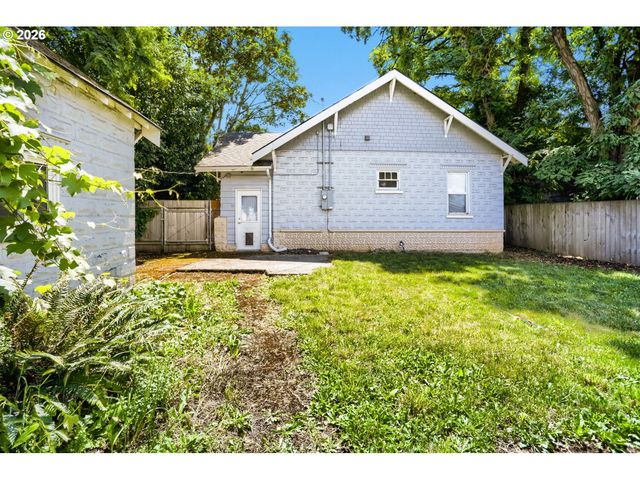 2526 E 34TH St, Vancouver, WA 98663