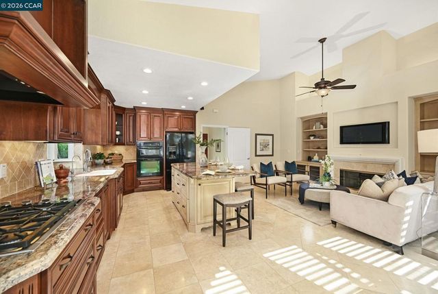 7830 Medinah Ct, Pleasanton, CA 94588