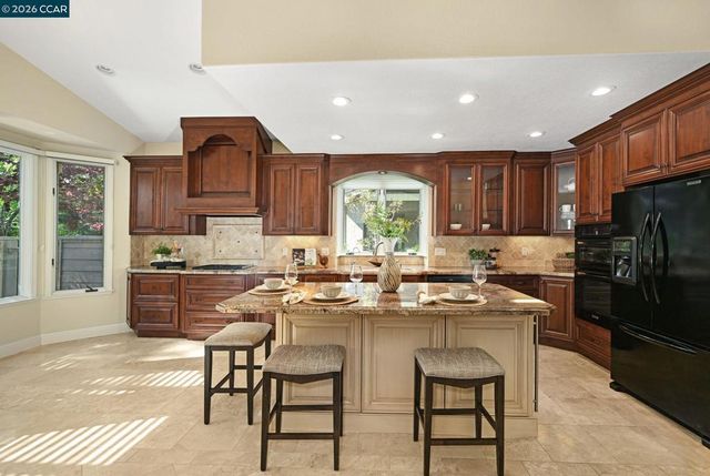 7830 Medinah Ct, Pleasanton, CA 94588