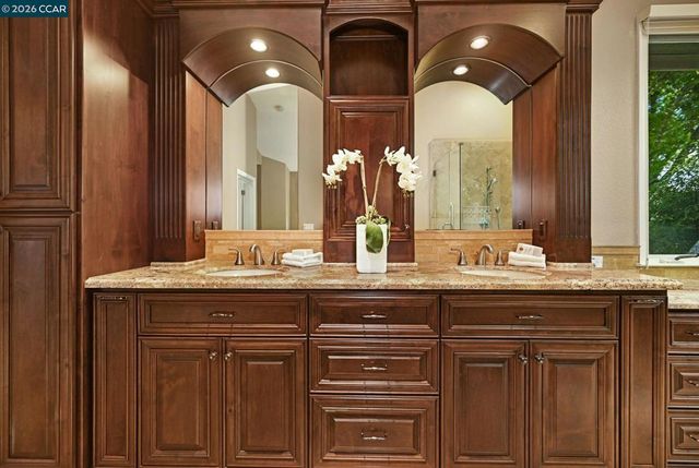 7830 Medinah Ct, Pleasanton, CA 94588