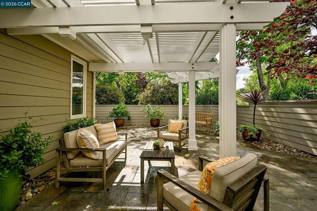 7830 Medinah Ct, Pleasanton, CA 94588