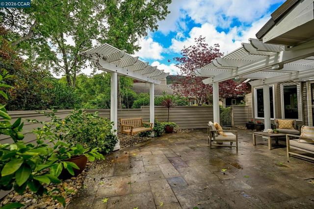 7830 Medinah Ct, Pleasanton, CA 94588