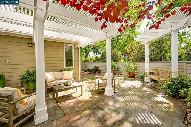 7830 Medinah Ct, Pleasanton, CA 94588