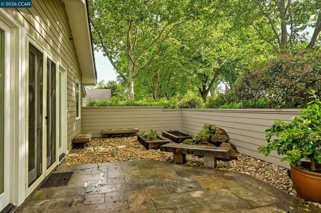 7830 Medinah Ct, Pleasanton, CA 94588