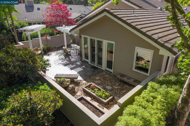 7830 Medinah Ct, Pleasanton, CA 94588