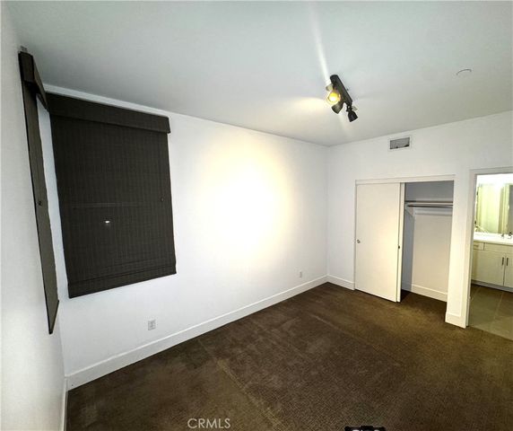 2205 Tom Mix, Los Angeles, CA 90026