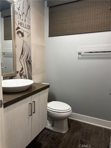 2205 Tom Mix, Los Angeles, CA 90026