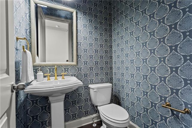 1892 Skyfall NE Circle, Brookhaven, GA 30319