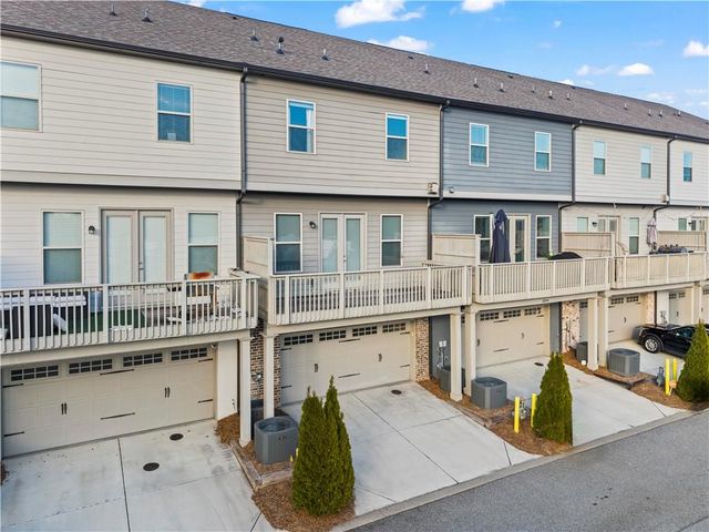 1892 Skyfall NE Circle, Brookhaven, GA 30319