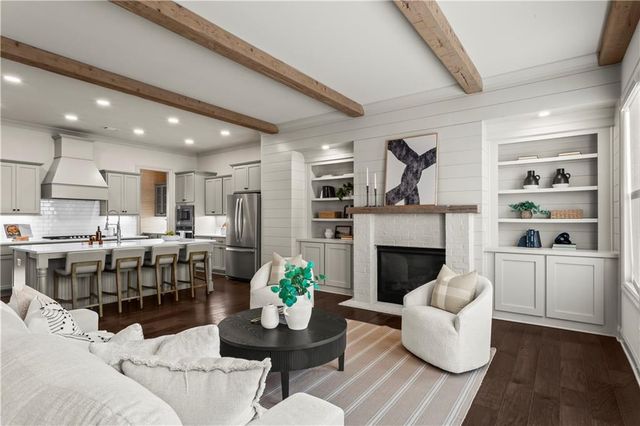 1892 Skyfall NE Circle, Brookhaven, GA 30319