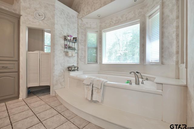 17898 Fm 16 W, Lindale, TX 75771