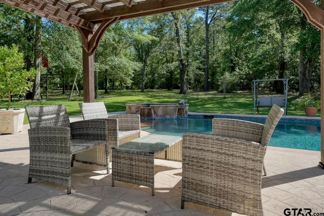 17898 Fm 16 W, Lindale, TX 75771