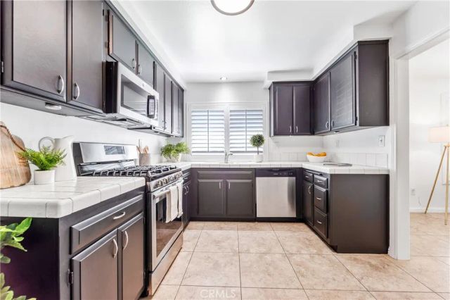 11474 Shippigan, Cypress, CA 90630