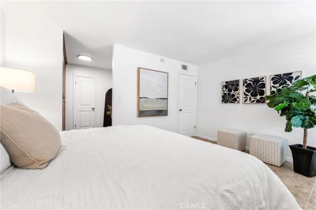 11474 Shippigan, Cypress, CA 90630