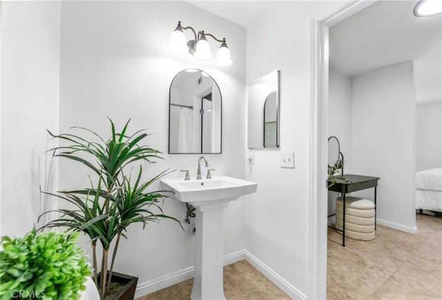 11474 Shippigan, Cypress, CA 90630