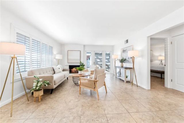 11474 Shippigan, Cypress, CA 90630