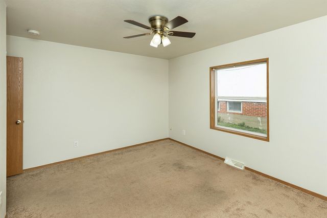 641 8th Street, West Des Moines, IA 50265