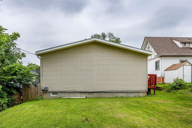 641 8th Street, West Des Moines, IA 50265