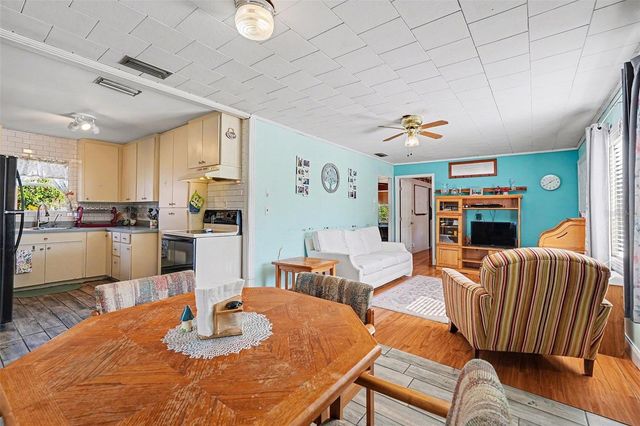 2102 COLUMBUS DRIVE, Brandon, FL 33510