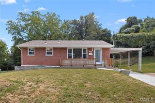 7304 Esterbrook Drive, St Louis, MO 63136