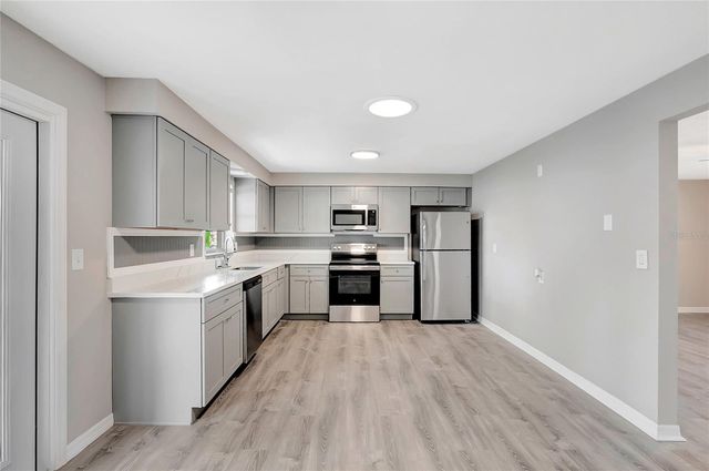 5900 BEECH STREET, Zephyrhills, FL 33542