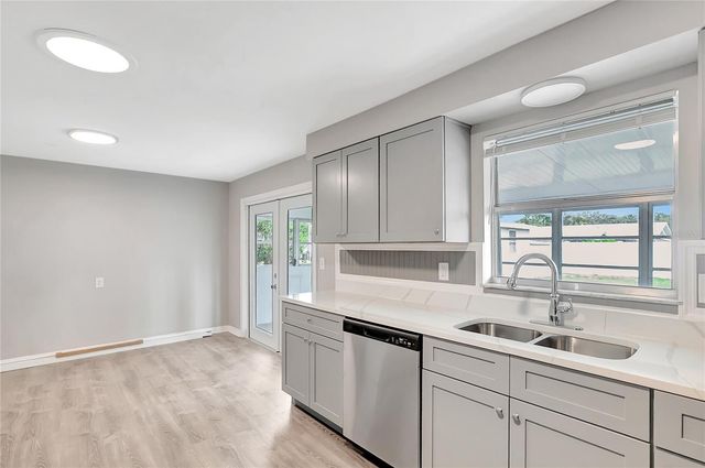 5900 BEECH STREET, Zephyrhills, FL 33542