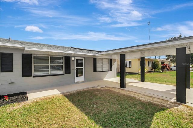 5900 BEECH STREET, Zephyrhills, FL 33542