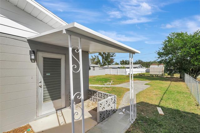 5900 BEECH STREET, Zephyrhills, FL 33542