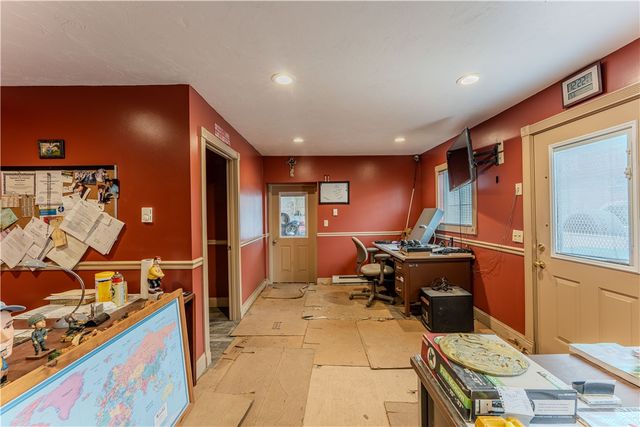 550 prairie Avenue, Providence, RI 02905